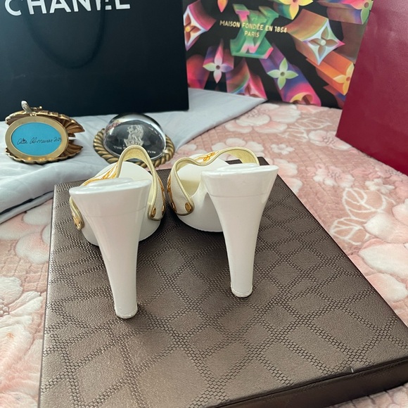 Celine CLOTH MULES & CLOGS - Picture 7 of 11